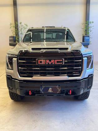 GMC SIERRA 6.6 V8 DURAMAX DIESEL 3500 DENALI ULTIMATE CD 4WD AUTOMÁTICO